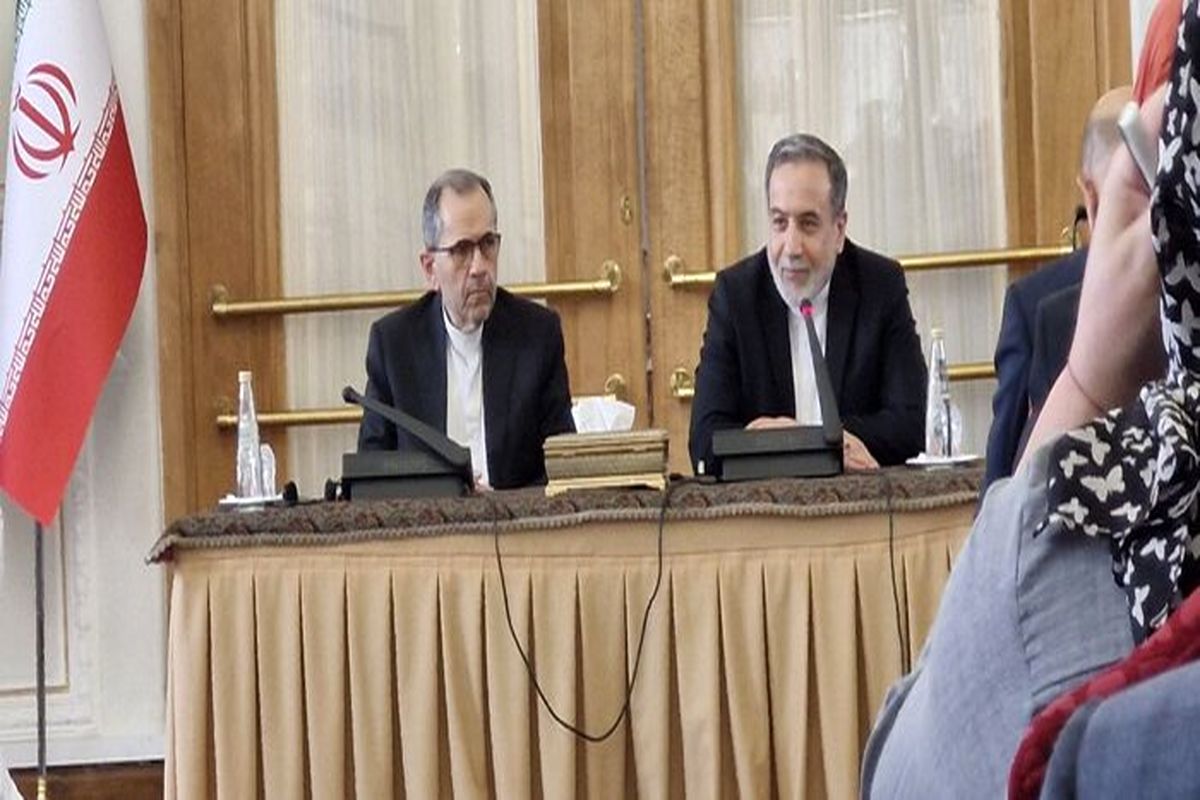 عراقچی: اروپاییها اشتباه آمریکا را تکرار نکنند!