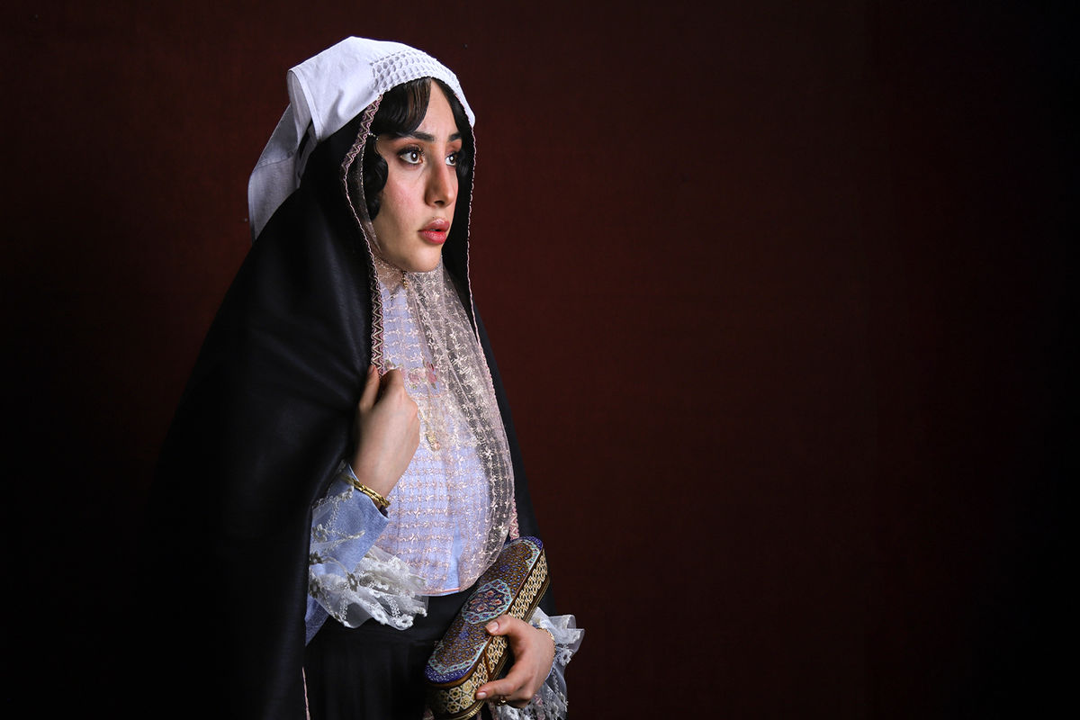 سلفی پربازدید بازیگران بامداد خمار در پشت صحنه/ ببینید