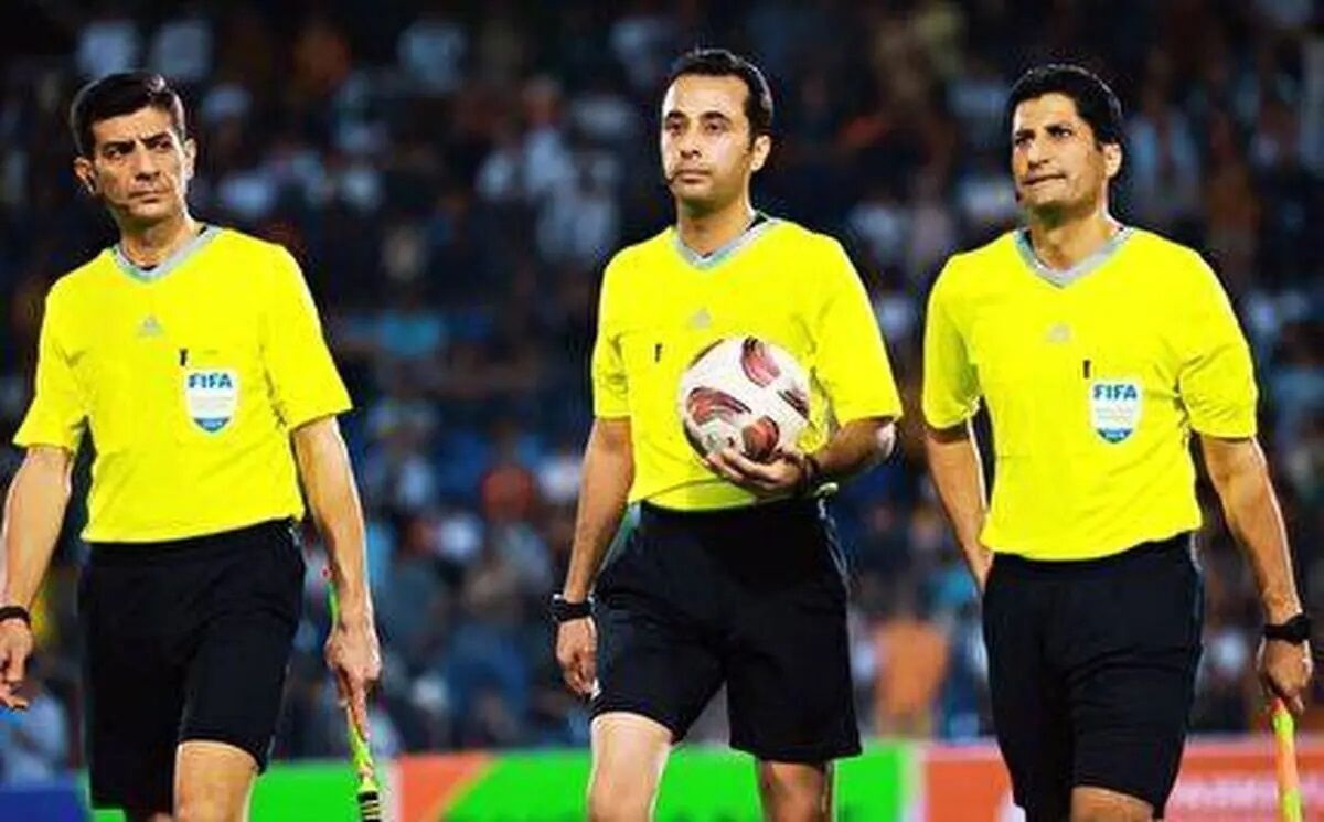 اسامی داوران هفته بیست و یکم:موعود بنیادی فر داور پرسپولیس و گل گهر سیرجان شد