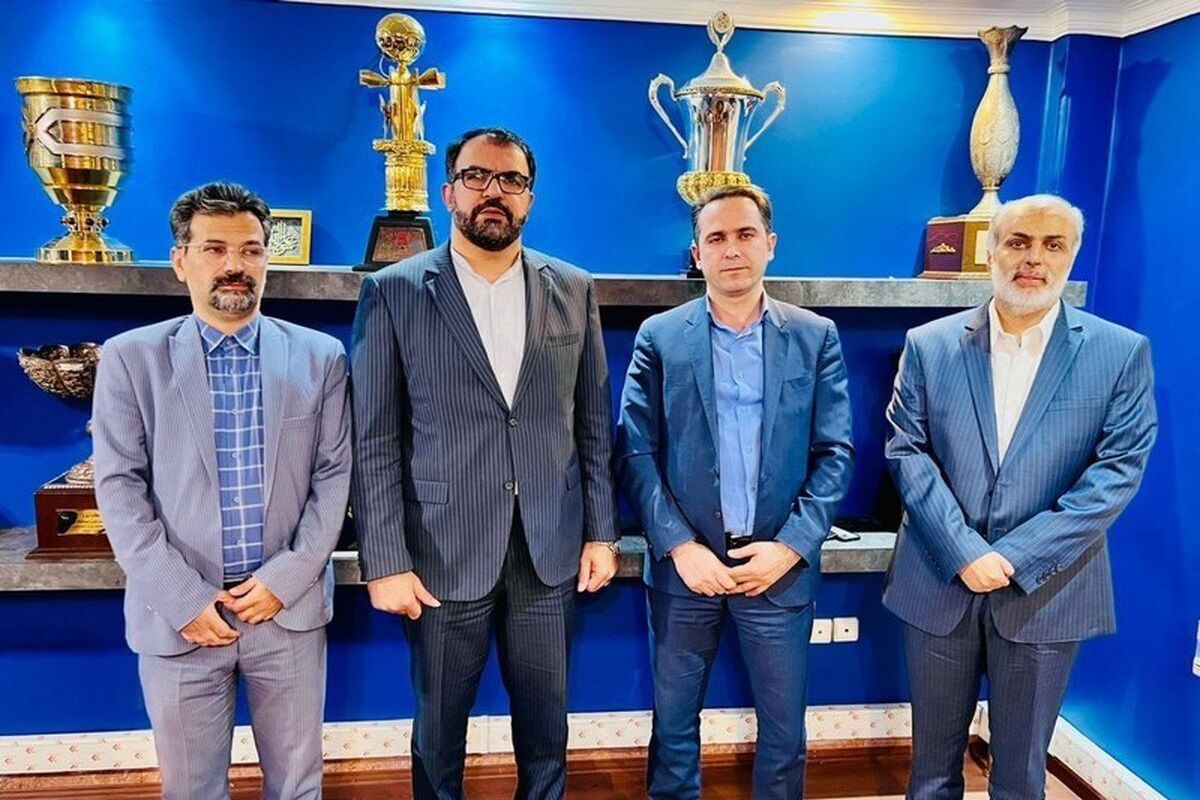 ضدحال دوباره به مدیران استقلال