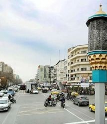 علت نصب بلندگو در خیابان‌های تهران چیست؟