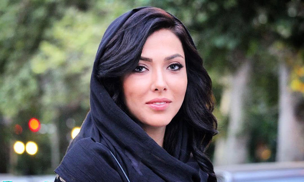  لیلا اوتادی برای اولین بار در ایران بادیگاردهای زن استخدام کرد!/ تصویر پرحاشیه امروز