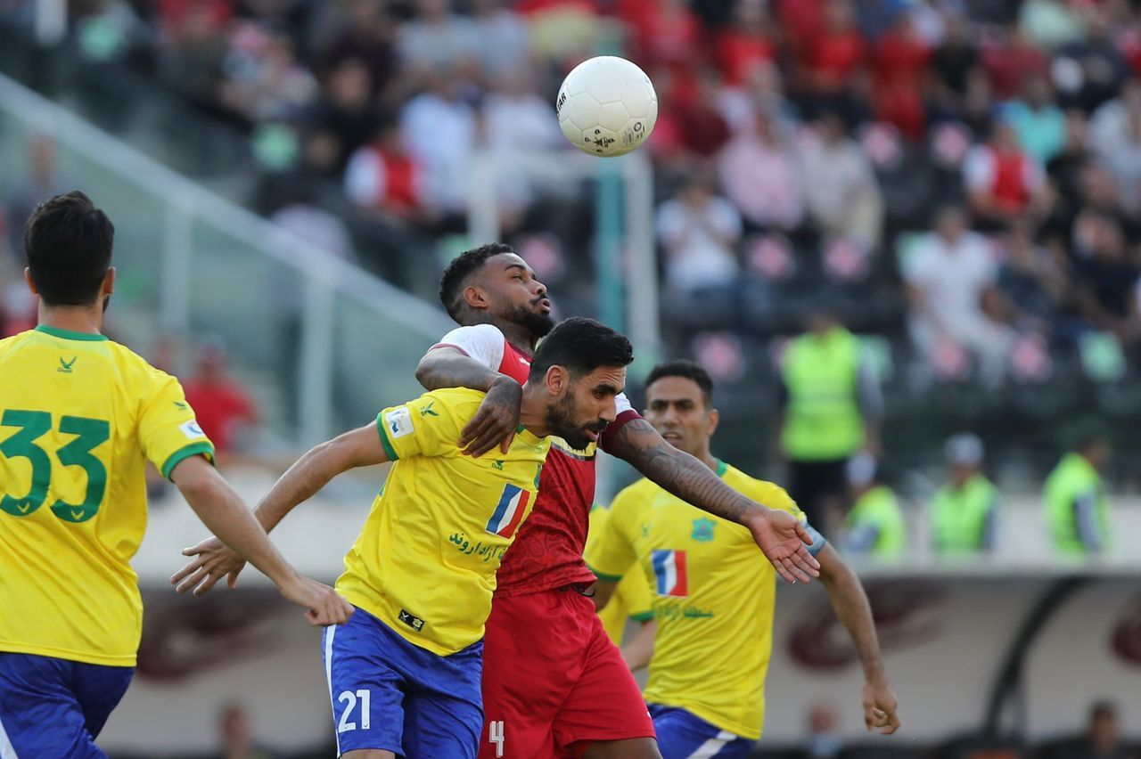 برد شیرین پرسپولیس پیش چشم بانوان!