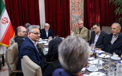 عارف: دولت برای حل مسائل اجتماعی به وفاق و اجماع نیاز دارد