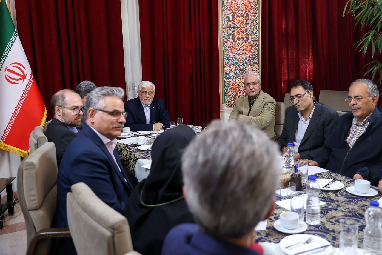 عارف: دولت برای حل مسائل اجتماعی به وفاق و اجماع نیاز دارد