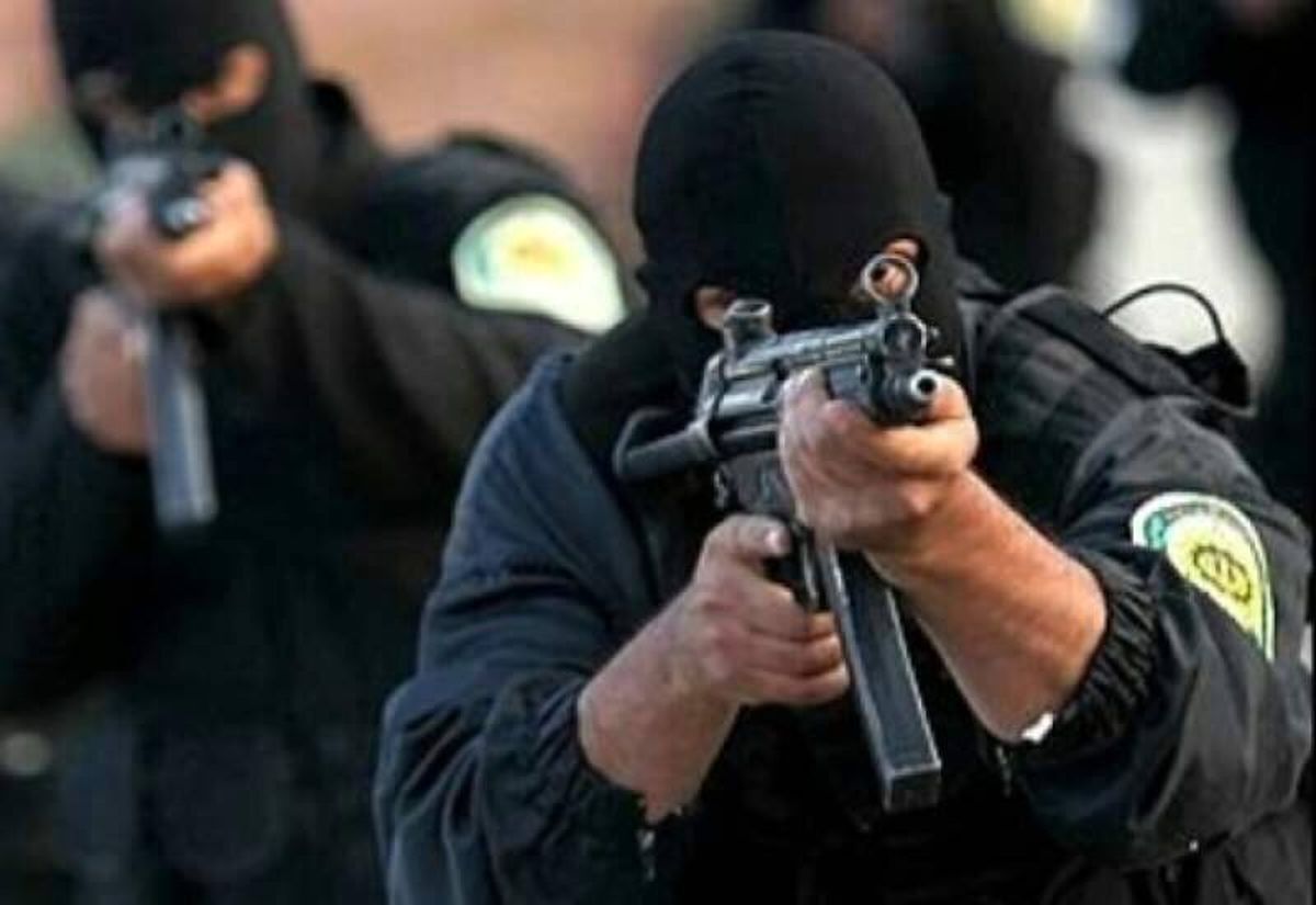 صحنه واقعی از لحظه به هلاکت رسیدن قاتل مسلح و همدستش در شیراز  + فیلم 