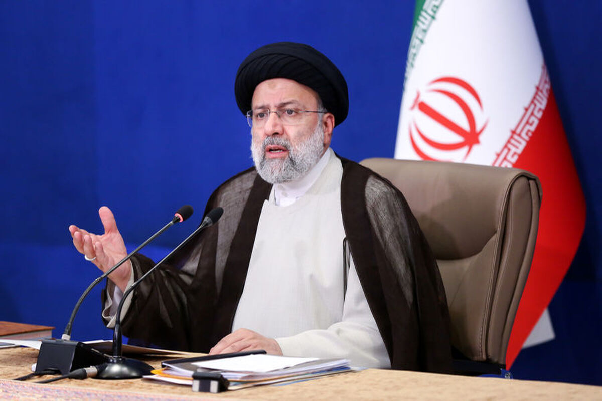 انتخاب سخت رئیسی؛ روحانی‌ شدن یا احمدی‌نژاد بودن