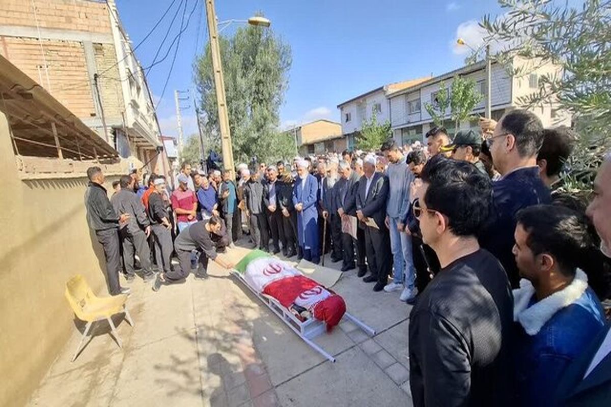 تشییع پیکر صابر کاظمی در زادگاهش آق‌قلا