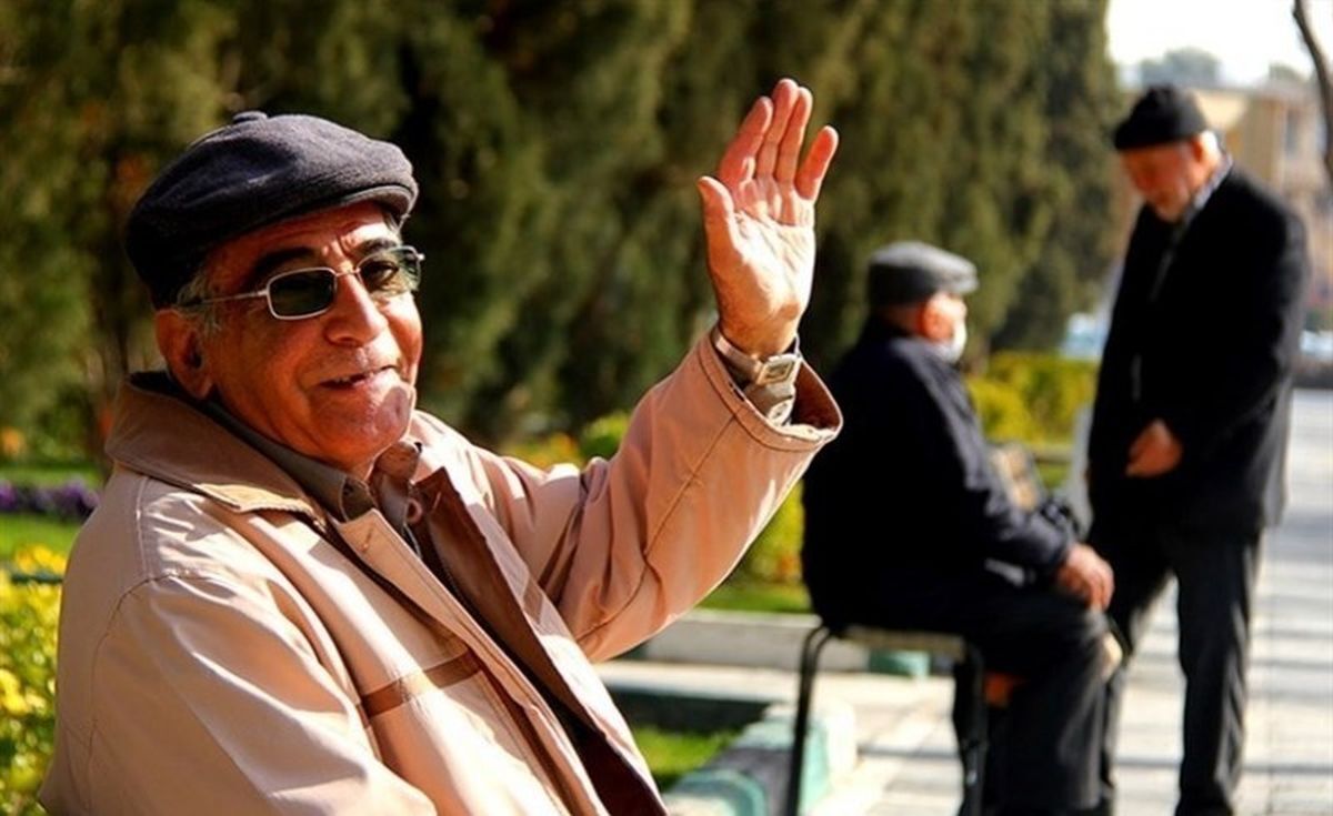 چهارشنبه به حساب بازنشستگان پول واریز می‌شود