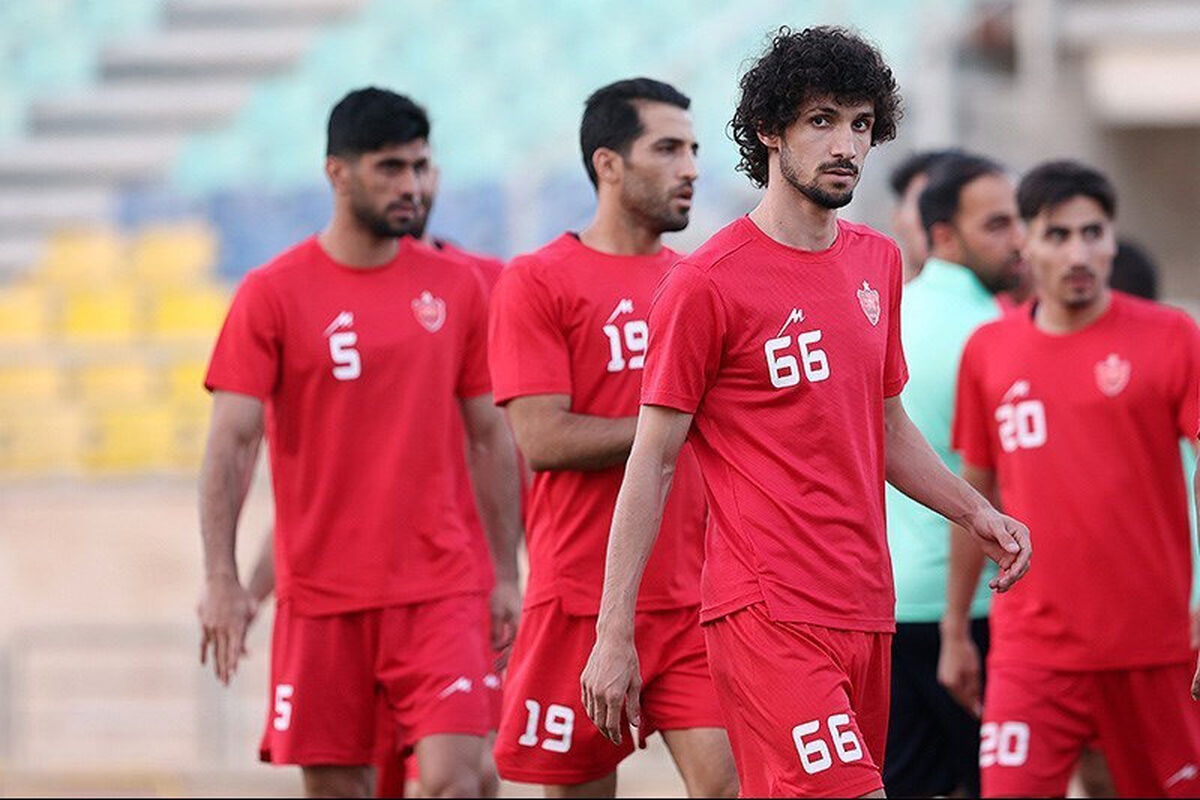 بازیکن پرسپولیس آبی‌پوش می‌شود/  خروجی بعدی سرخ‌ها مشخص شد!