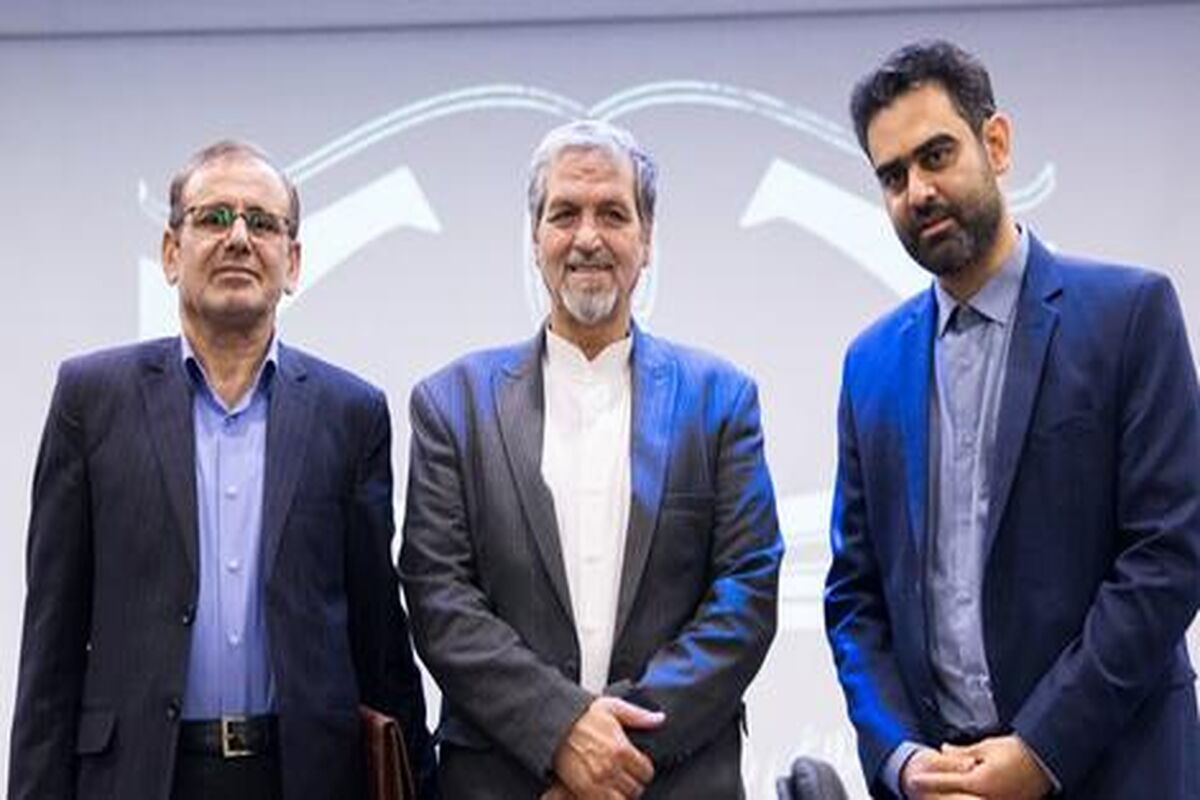 درگیری لفظی نمایندگان دو نامزد ریاست جمهوری در یک مناظره