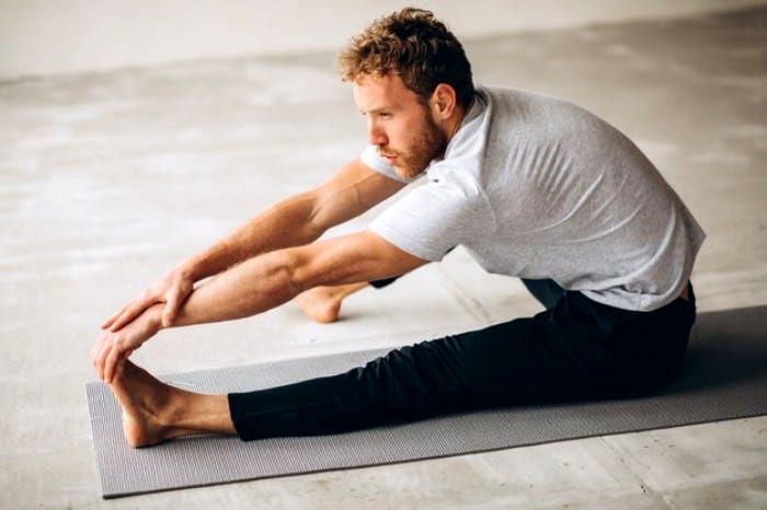 انجام حرکات ورزشی توسط یک زن در تلویزیون برای اولین بار + فیلم
