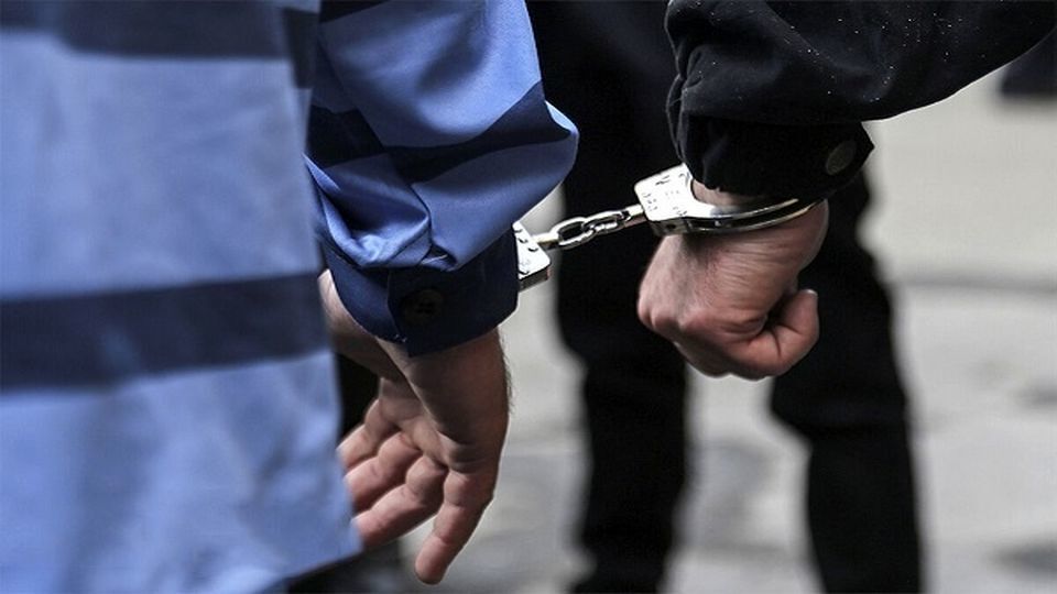 دستگیری مردی که عاشق بو کردن کفش زنان بود 