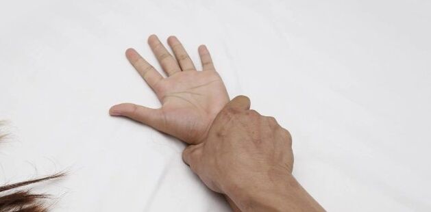 دختر جوان توسط دوست پسر مادرش مورد تعرض قرار گرفت /مرد شیطان صفت متاهل بود