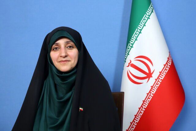 معرفی اولین استاندار زن