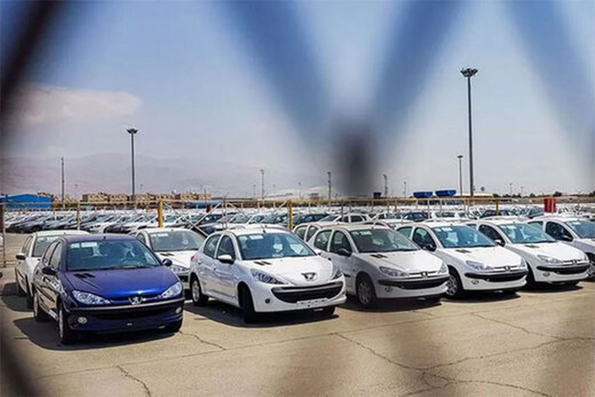 بازار خودرو قفل شد