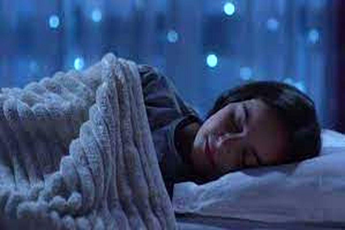 چه ویتامینی به راحت تر خوابیدن شما کمک می کند؟
