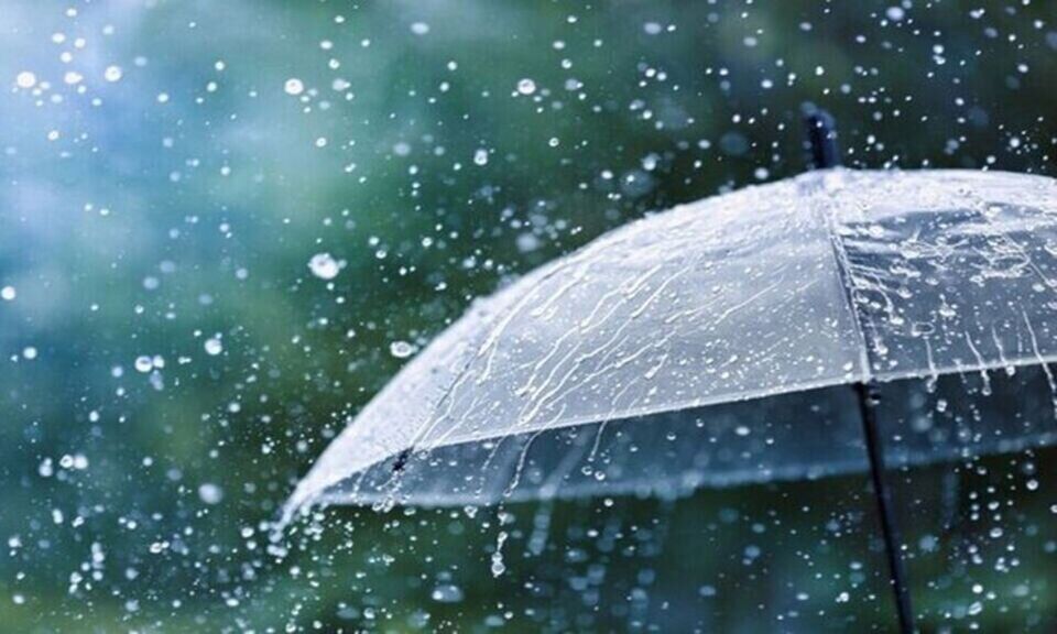 بارش پراکنده باران در نقاط مختلف کشور / خیزش گرد و خاک در غرب و جنوب غرب