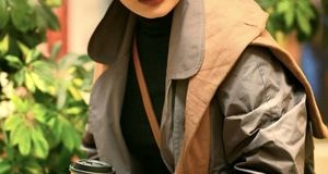  صحرا اسدالهی با تیپ پاییزی/ عکس