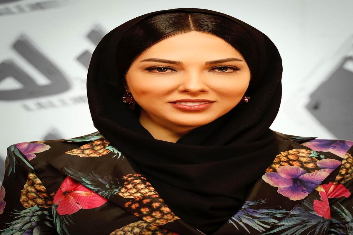 لیلا اوتادی به سبک ریحانه پارسا عکس منشوری منتشر کرد!/ تصویر