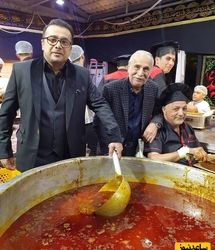 سبزی پاک کردنِ بامزه سپند امیرسلیمانی در ترافیک!