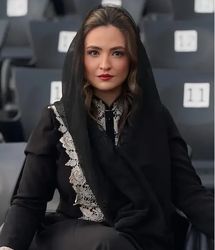 تصویر جذابی از گلاره عباسی و لاله اسکندری در پشت صحنه بامداد خمار