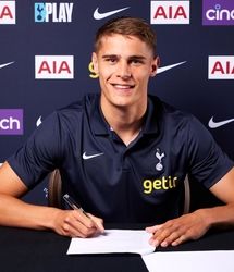 الگوی میکی فن ده فن،کارلس پویول است