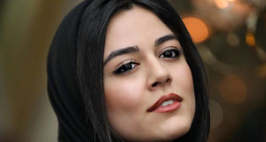 چهره جذاب و نورانی ماهور الوند زیر نور آفتاب