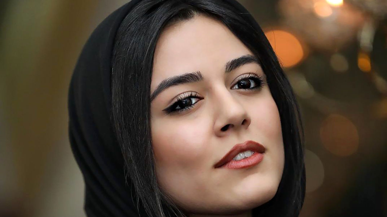 چهره جذاب و نورانی ماهور الوند زیر نور آفتاب