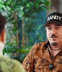 یک خواننده باصفا که رد اشک‌هایش در یوسف‌آباد جاماند!