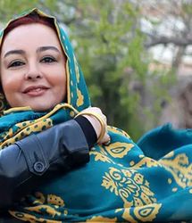 ماهایا پطروسیان ۱۴ ساله در سفر خانوادگی به مشهد