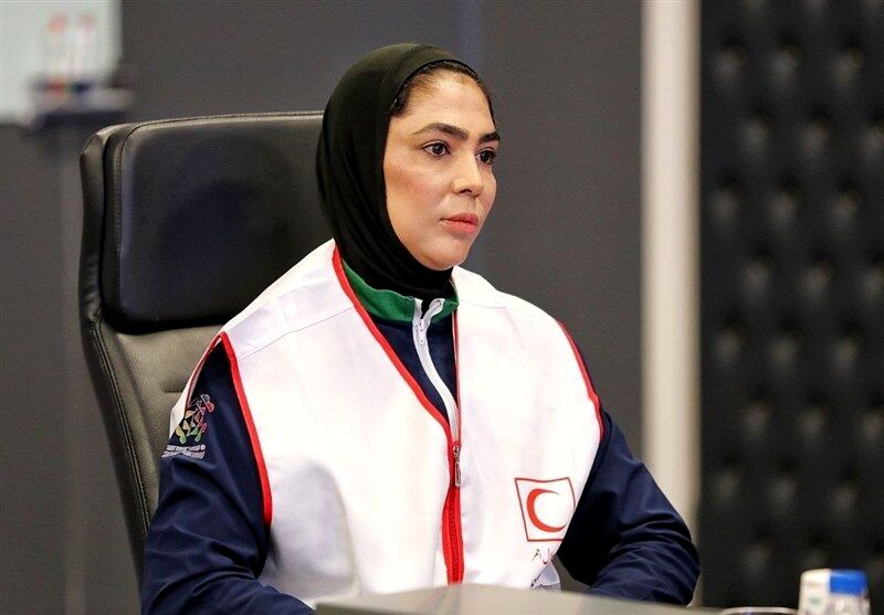 حرکت جنجالی دیگر از خواهران منصوریان؛حمله به اتاق رئیس فدراسیون و خودزنی با چاقو!