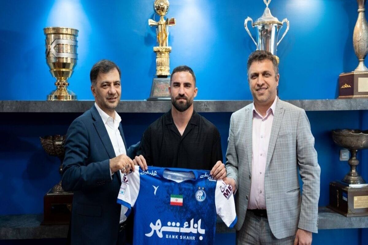 .رسمی؛ ستاره پرسپولیس، استقلالی شد