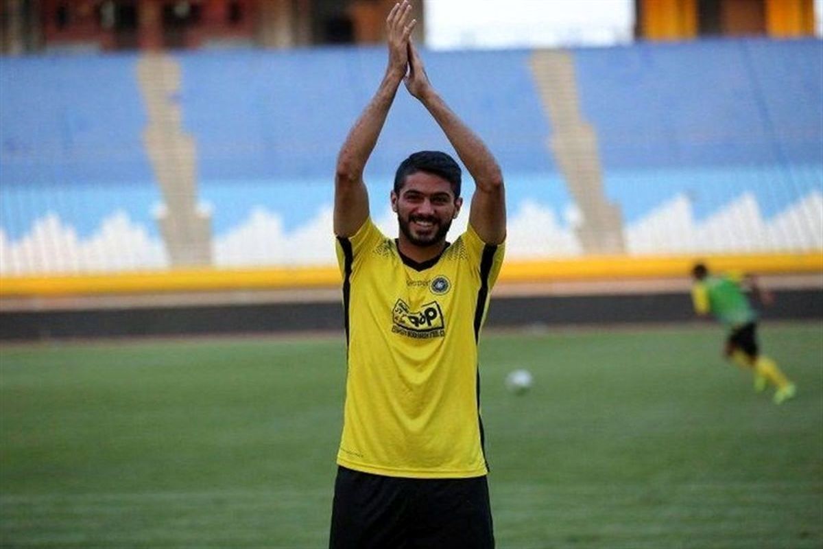 بازیکن جنجالی پرسپولیسی به سیم آخر زد!