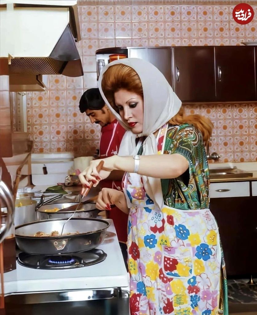 مهستی با روسری/ عکس