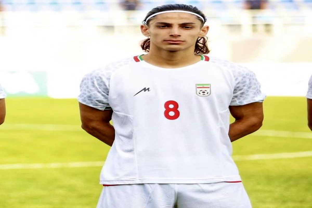 محمدجواد حسین‌نژاد بازوبند کاپیتانی گرفت