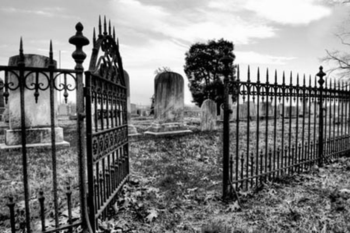 کشف بقایای یک کودک خون‌آشام در گورستان+ جزییات