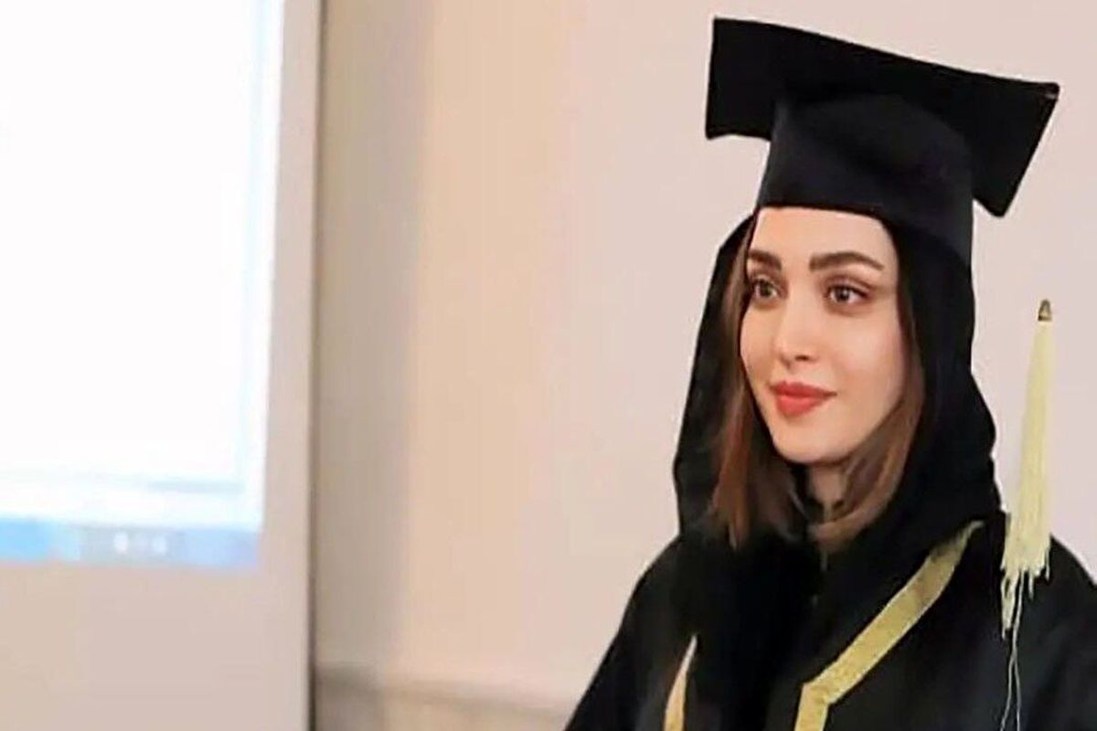 شوآف بهنوش طباطبایی با بادیگاردش/ فیلم