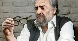 عکسی دیدنی از گیتی پاشایی در کنار مسعود کیمیایی و پسرشان پولاد