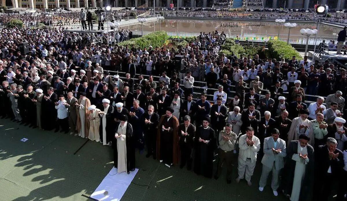 نماز عید فطر به امامت رهبر انقلاب اقامه می شود