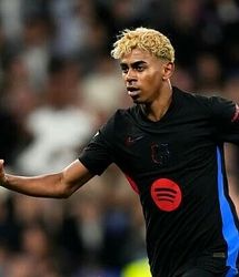 هت تریک کردن یامال در دبی