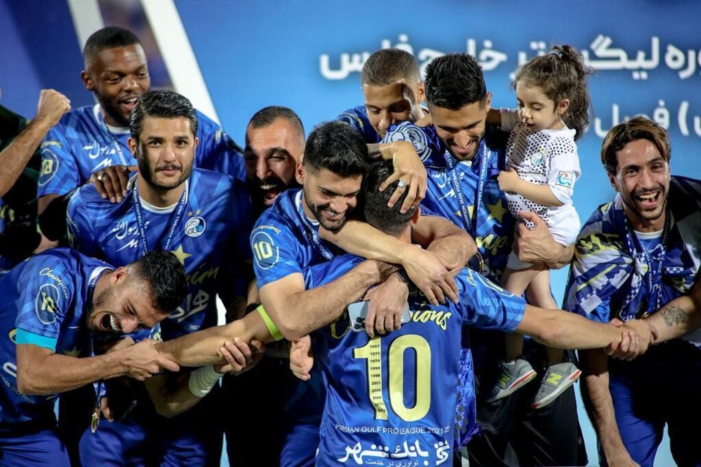 استقلال به دنبال جذب محبی و مخالفت با جدایی حسین‌زاده