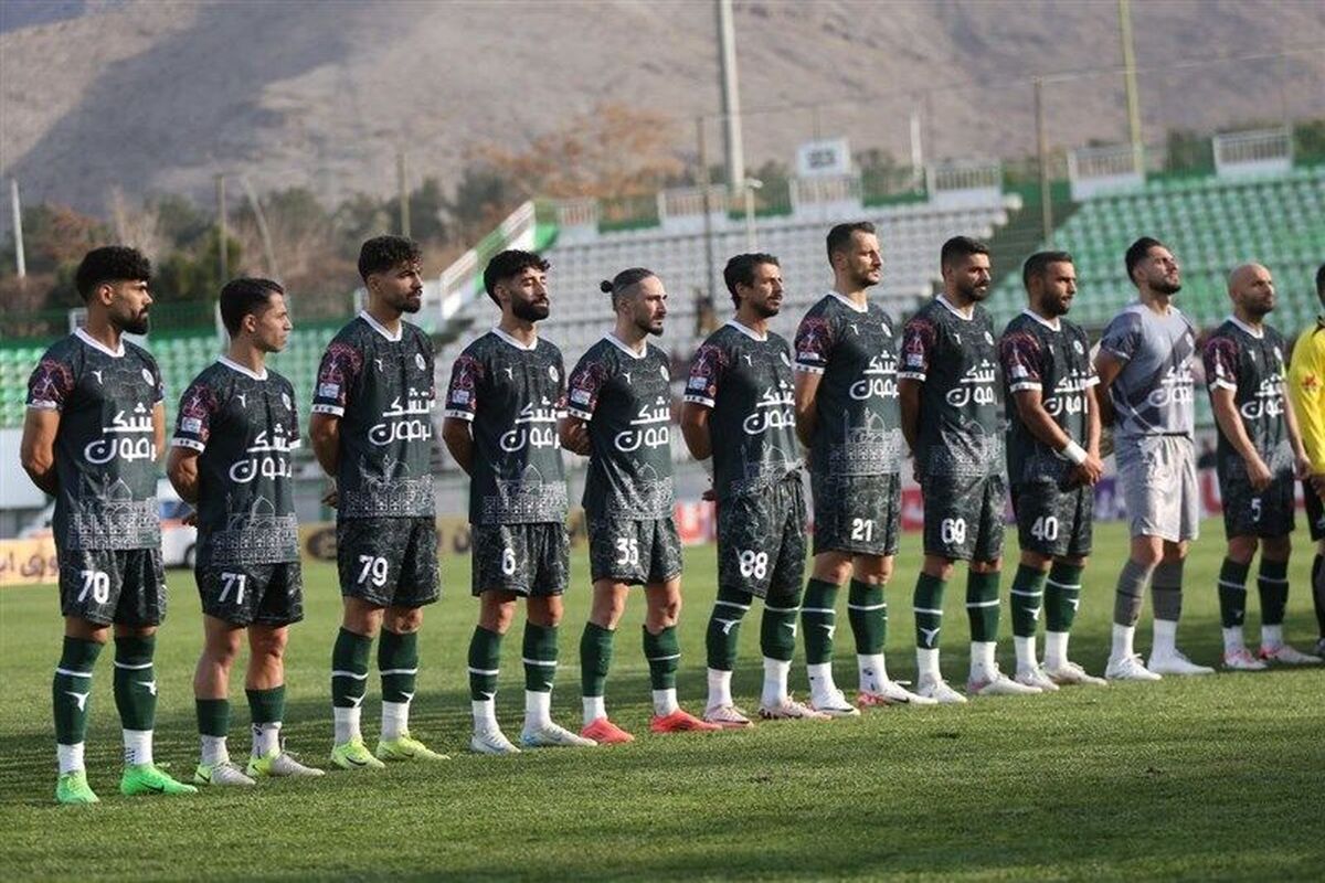 اقدام غافلگیرکننده بازیکنان حریف استقلال؛ ضرر باشگاه ذوب آهن