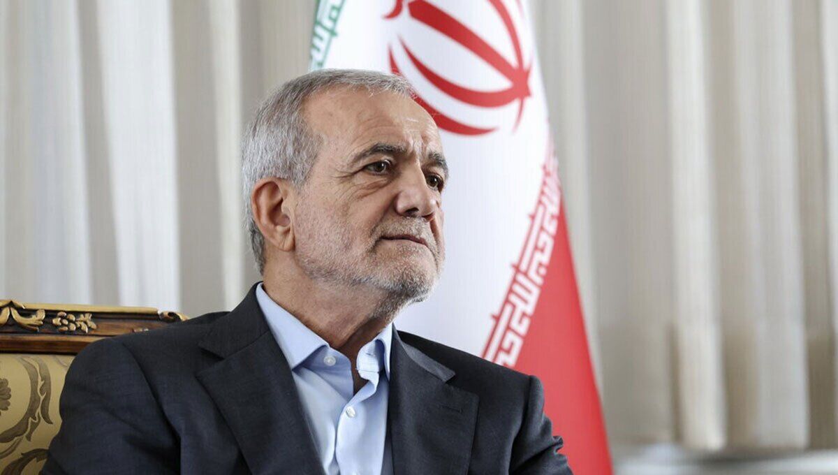 پزشکیان: تقارن عید فطر و روز «جمهوری اسلامی» نوید دهنده فردای بهتر برای ایران است