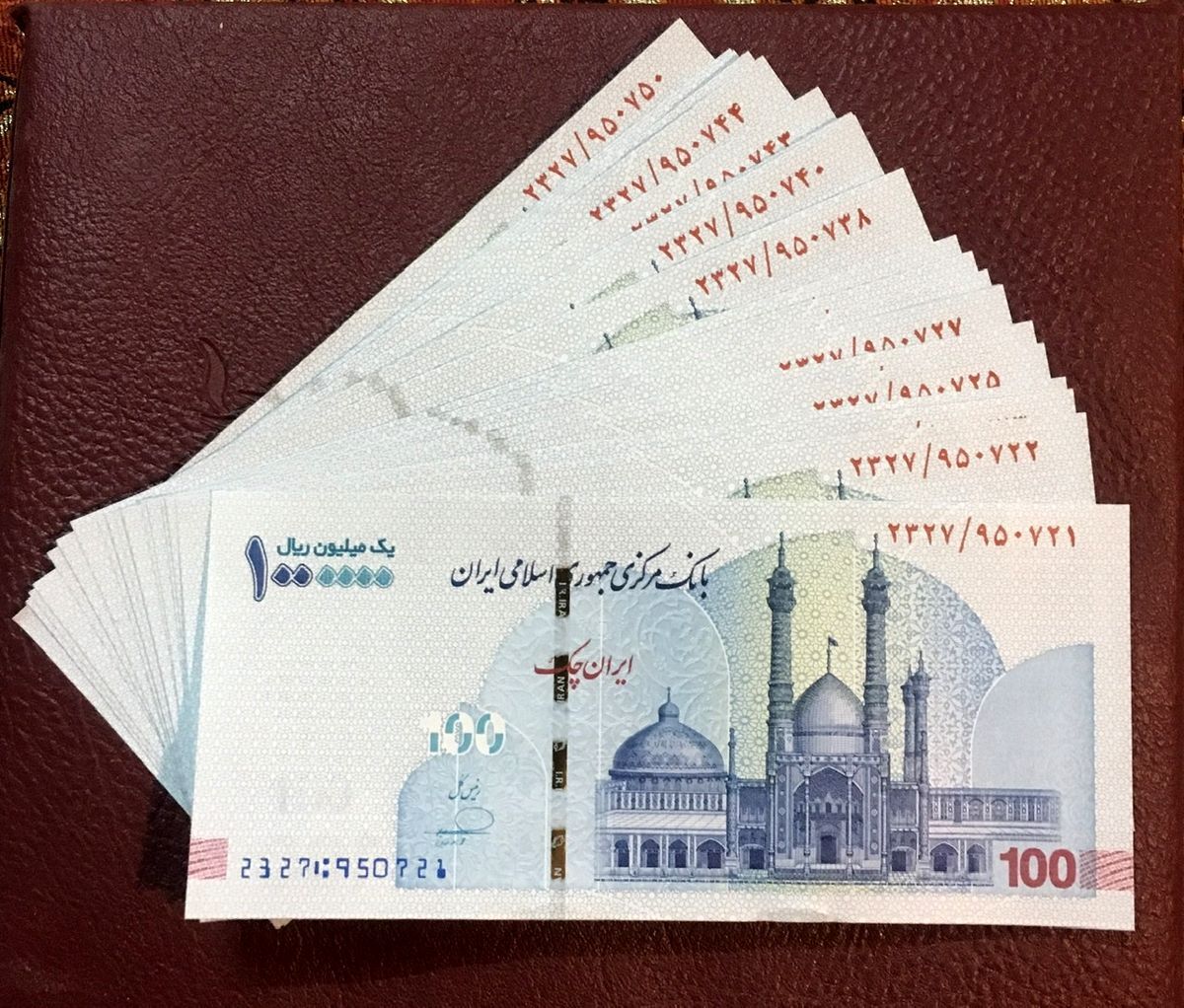 اسکناس های جدید وارد بازار شد / پیش به سوی تورم بزرگتر ؟!