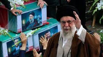 تصاویری از  دیدار و دلجویی رهبرانقلاب از فرزندان شهیدان حادثه سانحه هوایی

