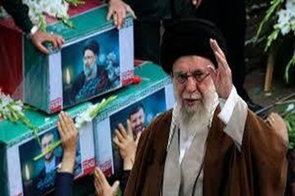 تصاویری از  دیدار و دلجویی رهبرانقلاب از فرزندان شهیدان حادثه سانحه هوایی

