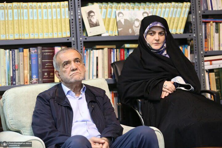 عکس جدید و خبرساز از زهرا پزشکیان در بیت رهبری