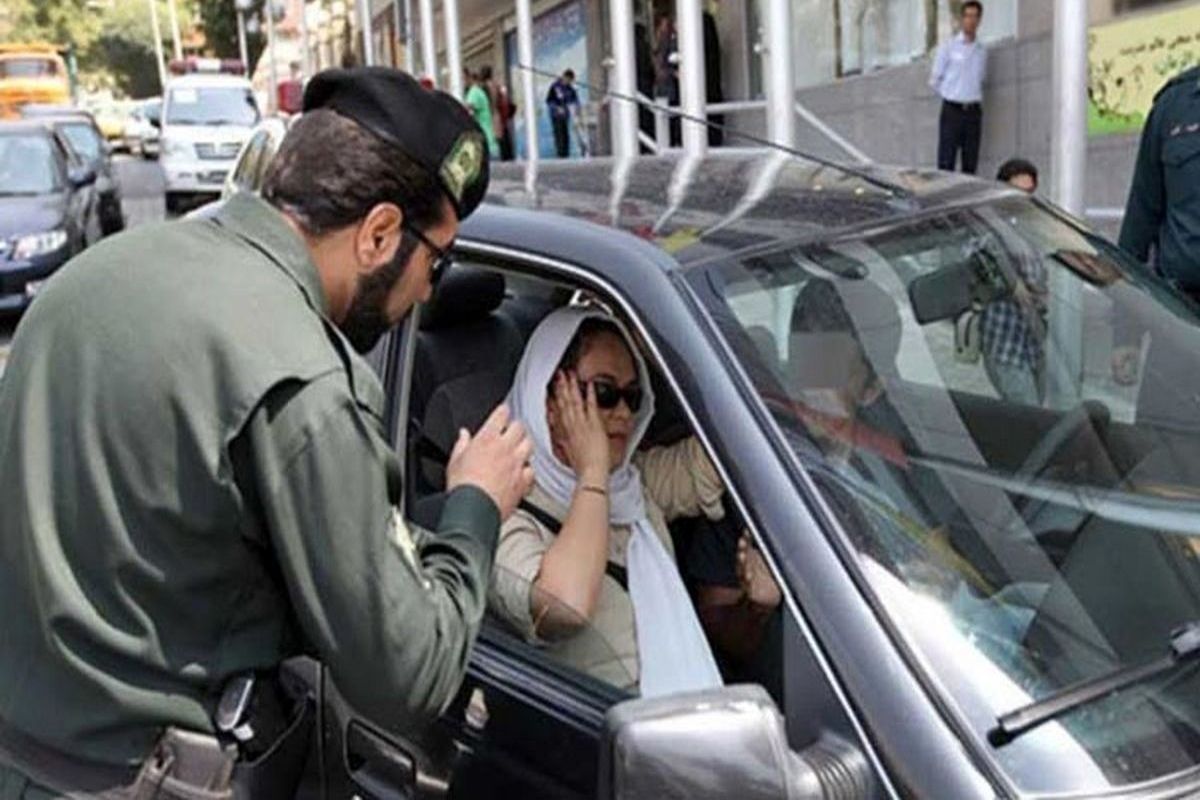 ارسال پیامکهای حجاب تکرار مسیری است که انتهای آن اعتراضات سالهای گذشته است
