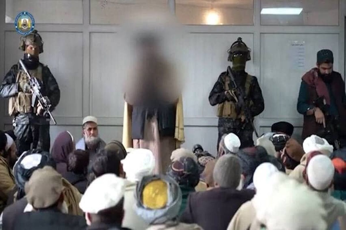 چهره این وزیر طالبان نباید دیده شود!